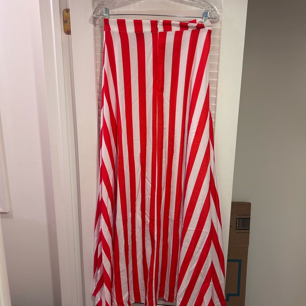 2XL(18/20) 2 piece red casual high slit skirt set - Picture 3 of 5